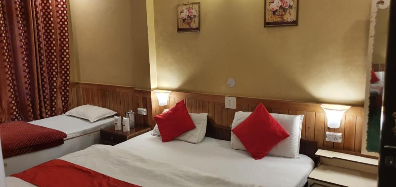 Goroomgo Ankur Lake View Mall Road Nainital - Prime Location With Luxury Room Kültér fotó