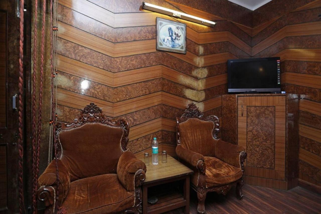 Goroomgo Ankur Lake View Mall Road Nainital - Prime Location With Luxury Room Kültér fotó